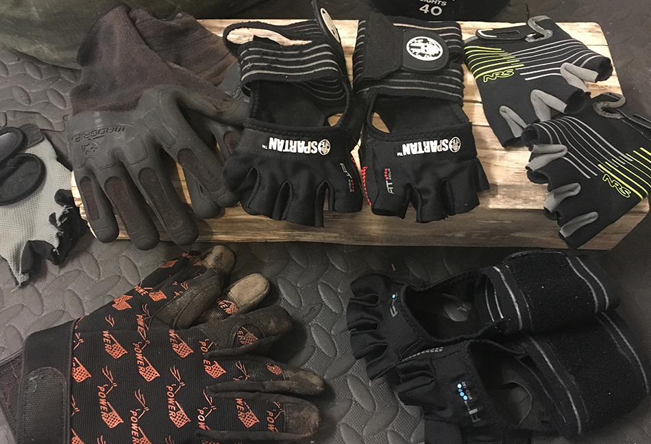 Obstacle race gloves